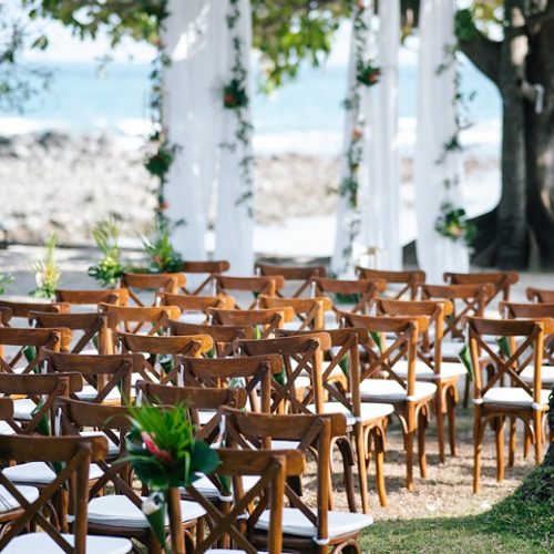 Phuket Tropical Wedding Trends 2025–2026: Venues, Decor, Menus & Smart Tips